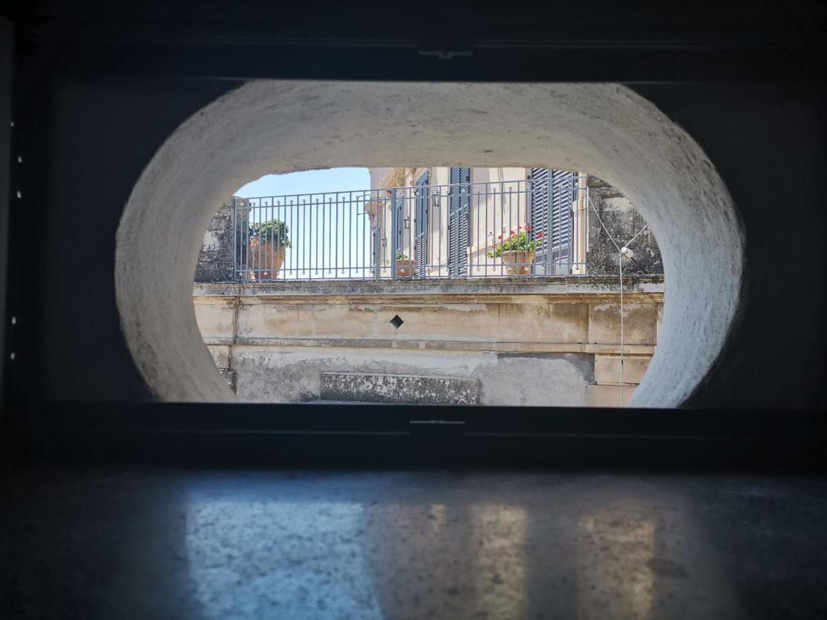 Apartament Palazzo Geremia - Le Dimore Dell'Antiquario Acireale Zewnętrze zdjęcie