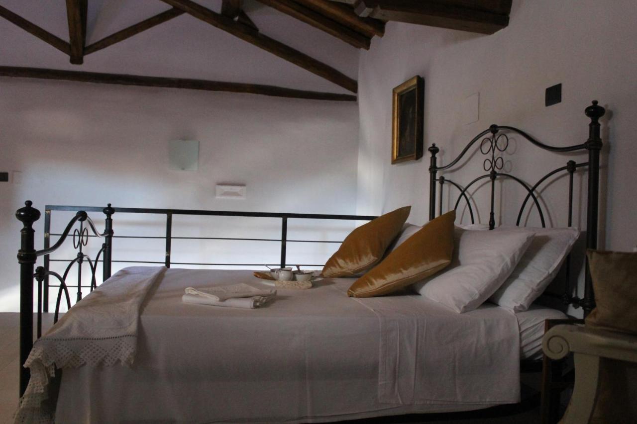 Apartament Palazzo Geremia - Le Dimore Dell'Antiquario Acireale Zewnętrze zdjęcie